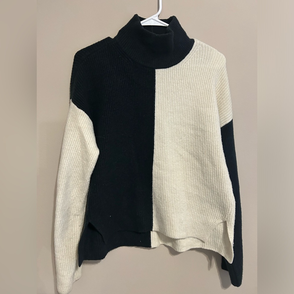Abercrombie & Fitch Turtleneck Sweater